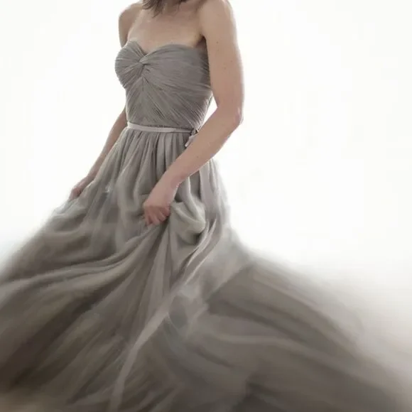 BHLDN Grey Niceties Tiered Tulle Sweetheart Corset Bodice Gown Event Holiday SZ4 - Picture 2 of 16